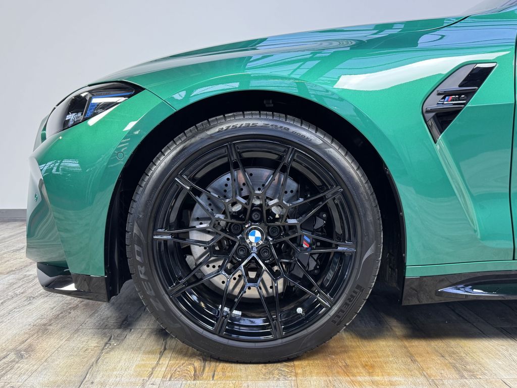 BMW M4 2025
