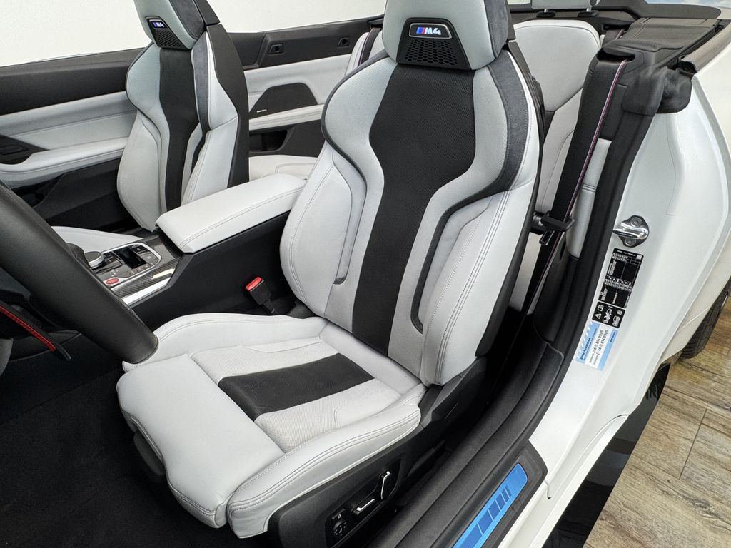 BMW M4 2025