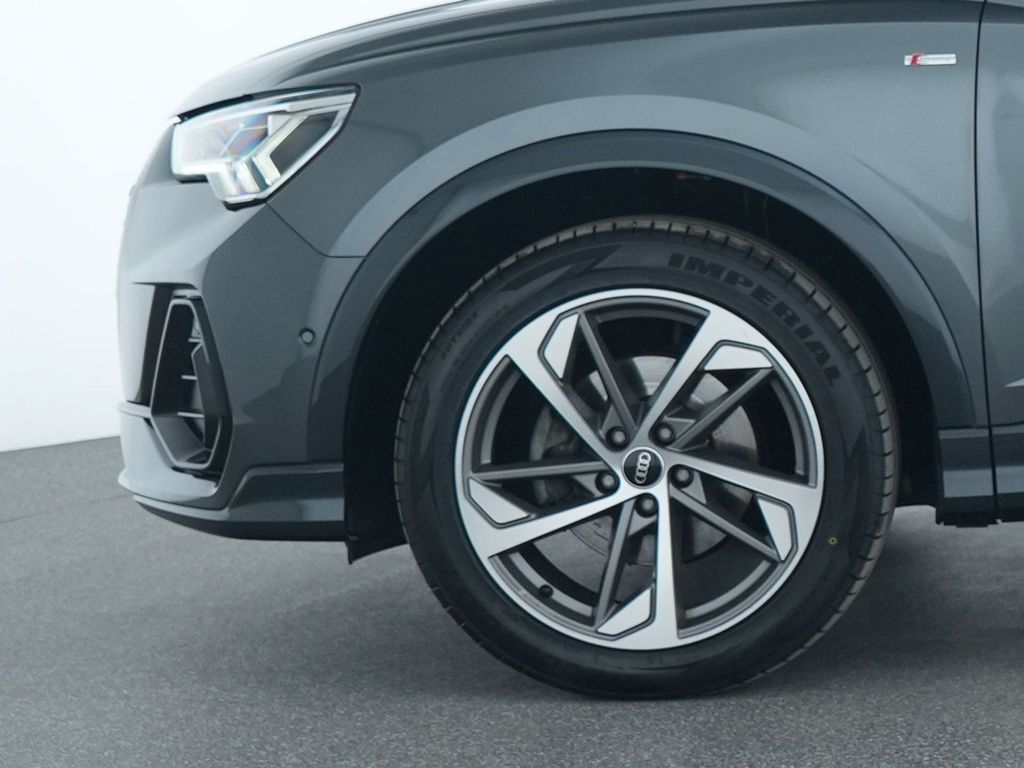 Audi Q3 2021
