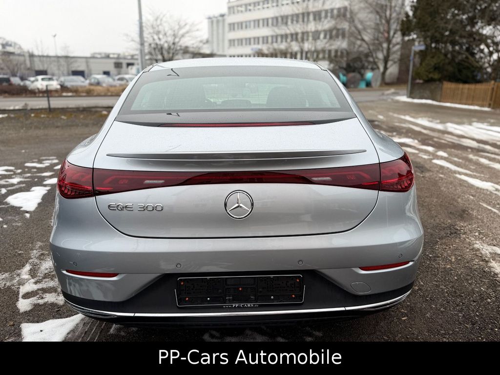Mercedes-Benz EQE 2025