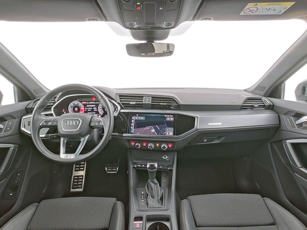 Audi Q3 2021