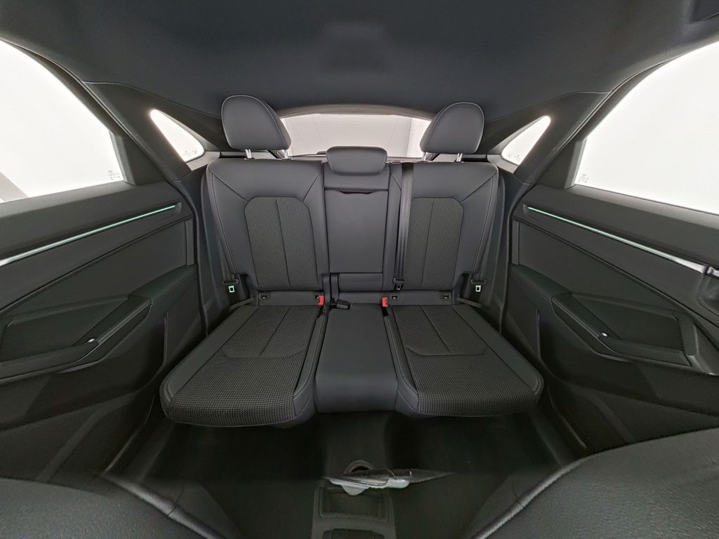 Audi Q3 2021