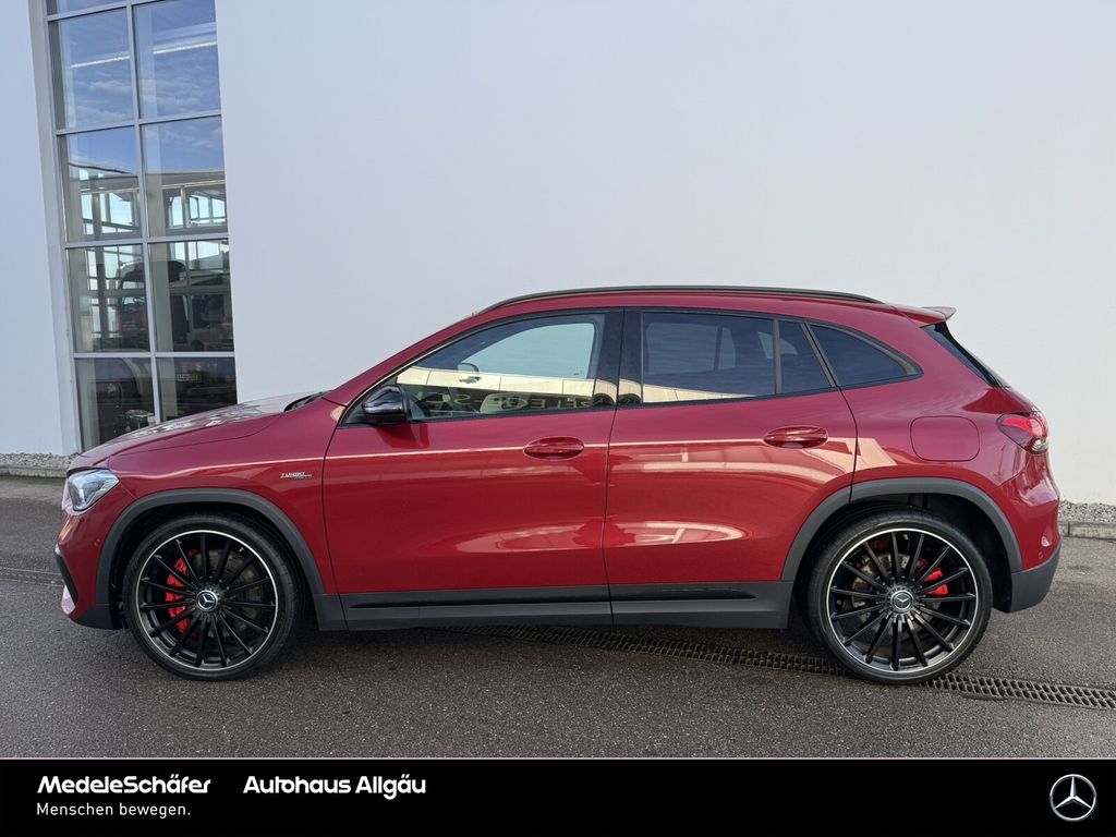 Mercedes-Benz GLA 45 AMG 2023