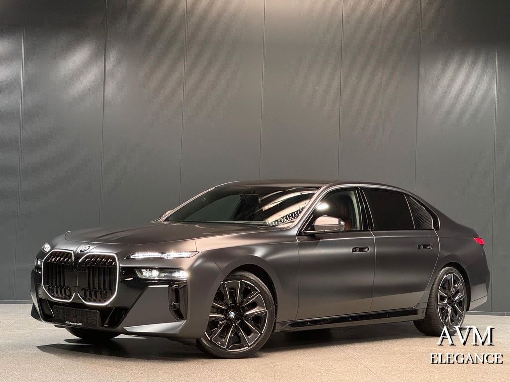 BMW 740 2026