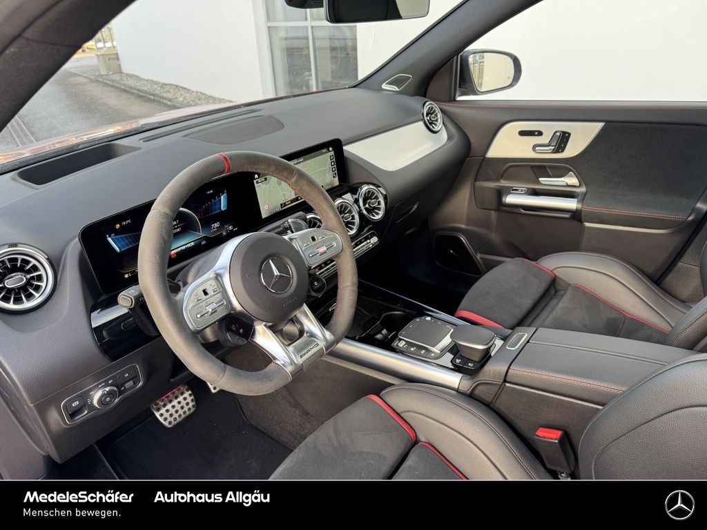 Mercedes-Benz GLA 45 AMG 2023