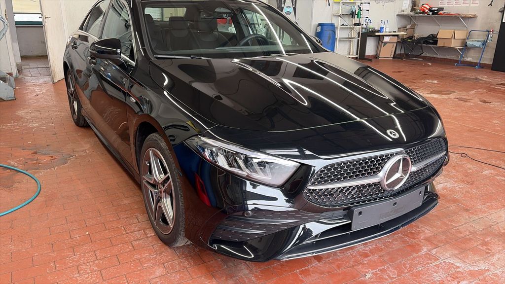Mercedes-Benz A 250 2025