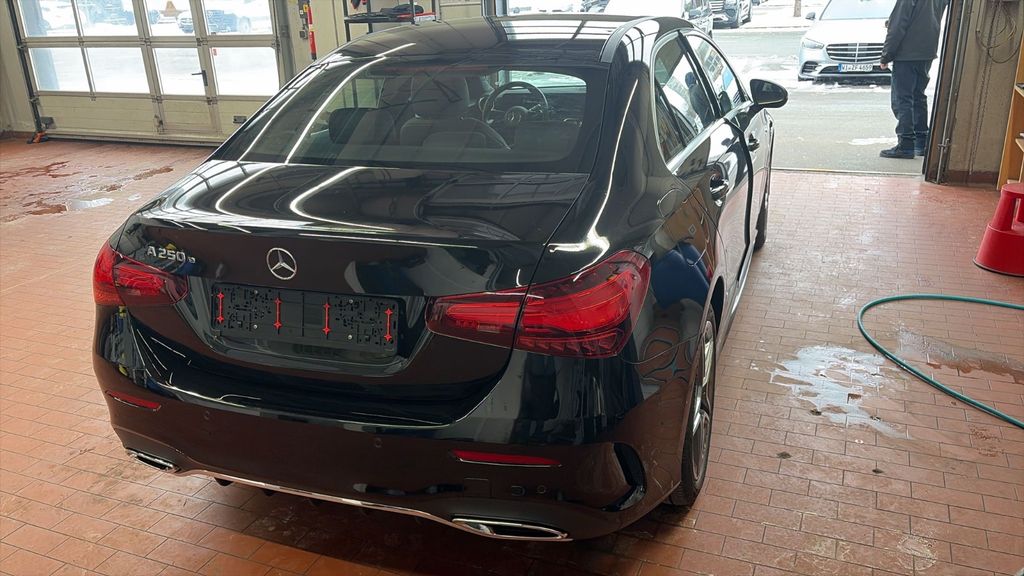Mercedes-Benz A 250 2025