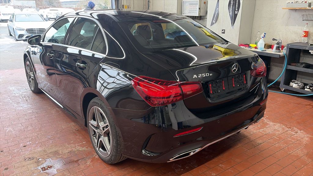 Mercedes-Benz A 250 2025