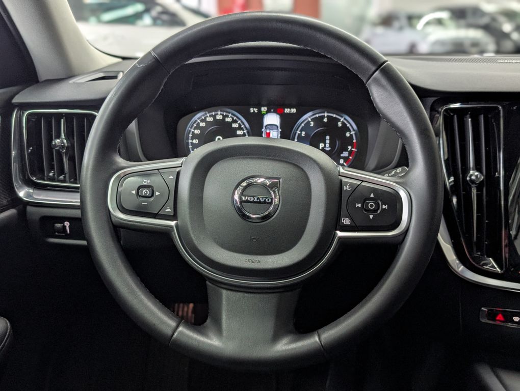 Volvo V60 2022