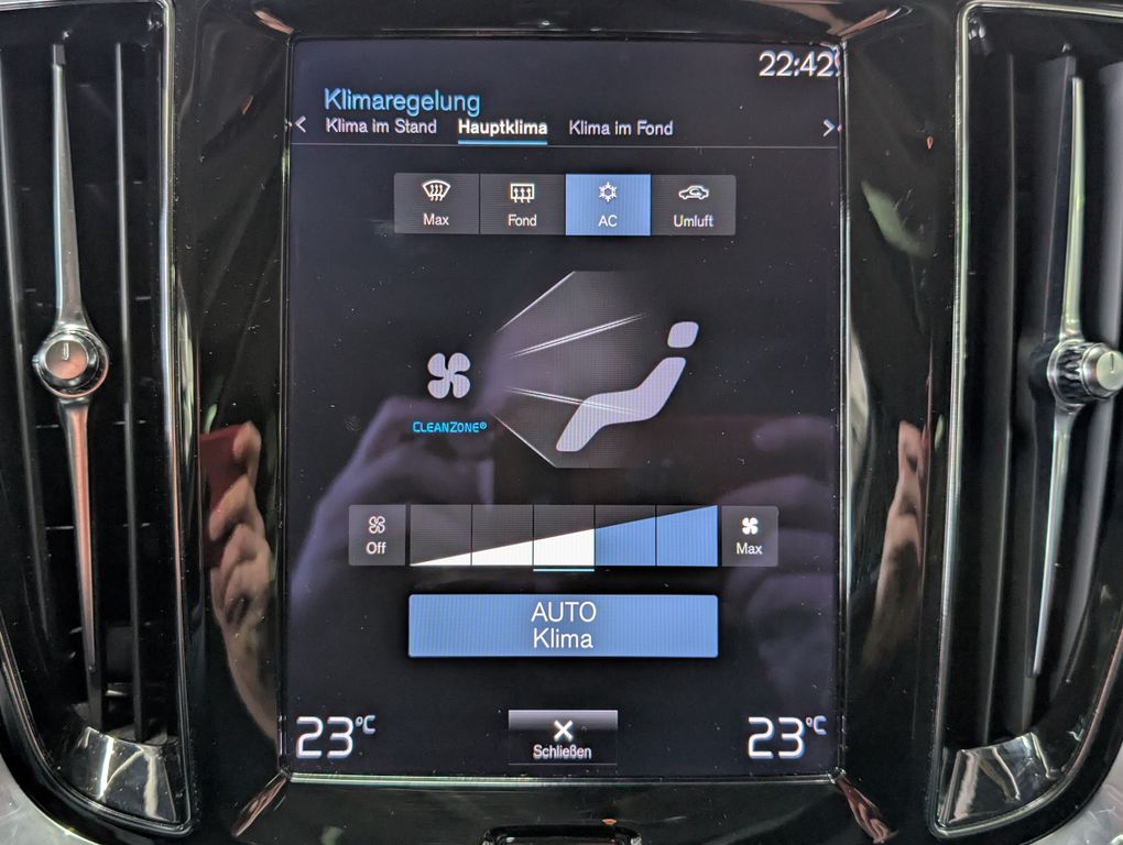 Volvo V60 2022