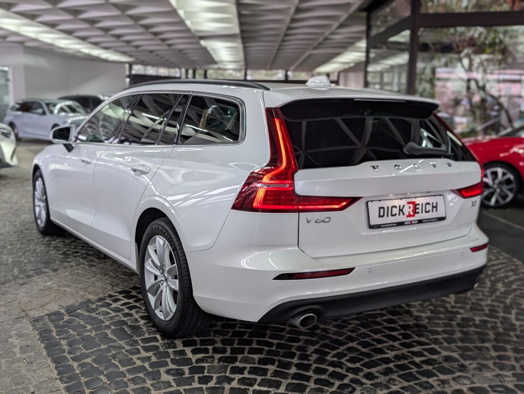 Volvo V60 2022