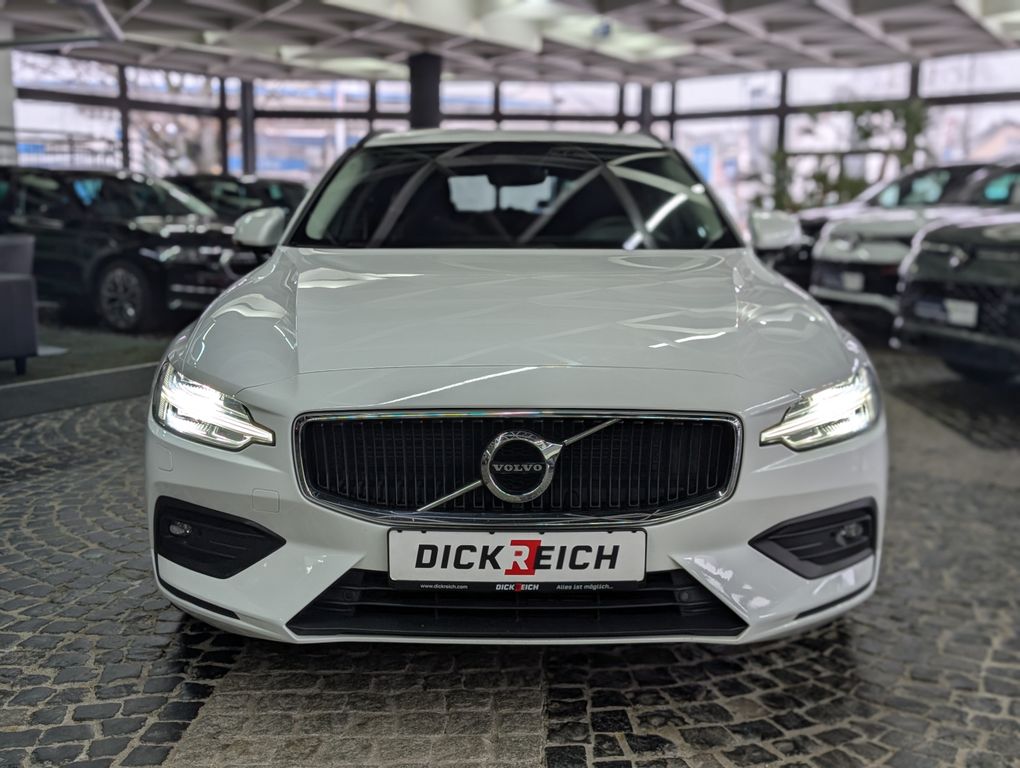 Volvo V60 2022
