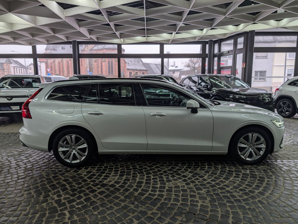 Volvo V60 2022