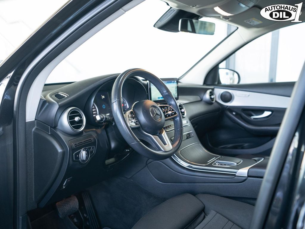 Mercedes-Benz GLC 300 2021