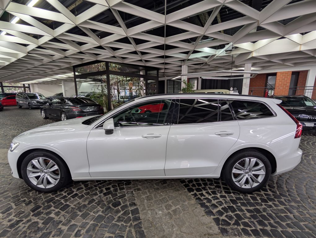Volvo V60 2022