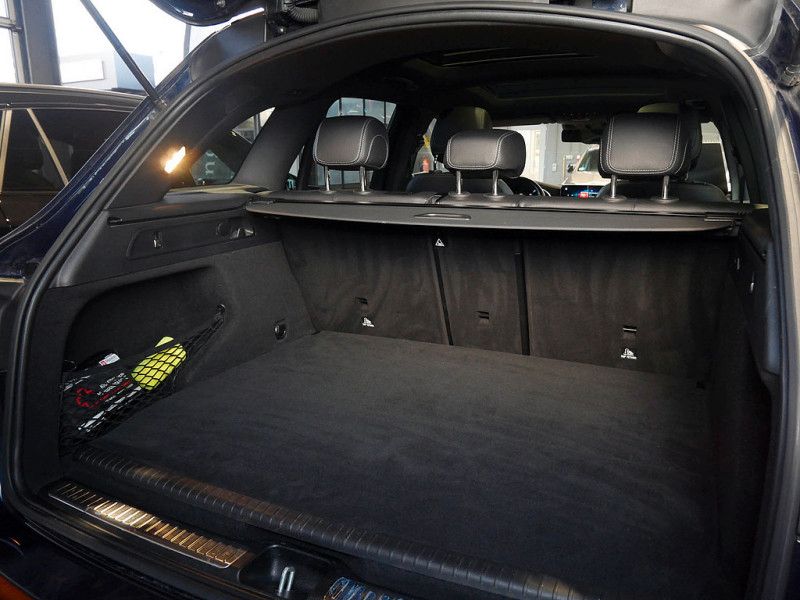 Mercedes-Benz GLC 300 2021