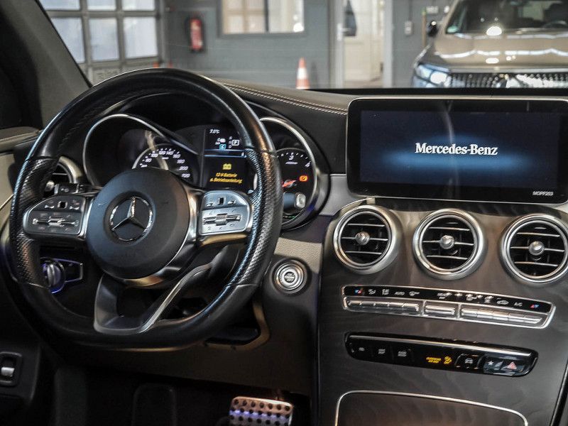 Mercedes-Benz GLC 300 2021