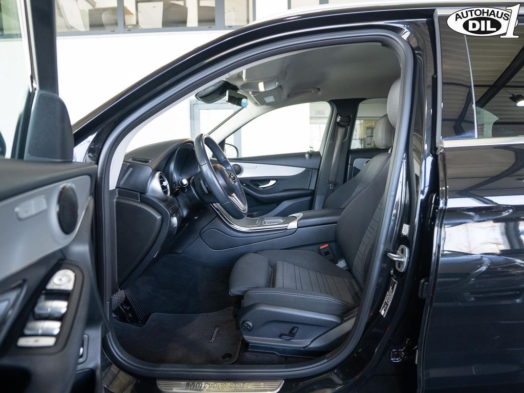 Mercedes-Benz GLC 300 2021