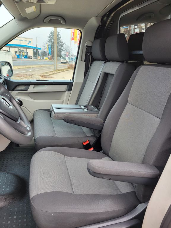 Volkswagen T6 Transporter 2016