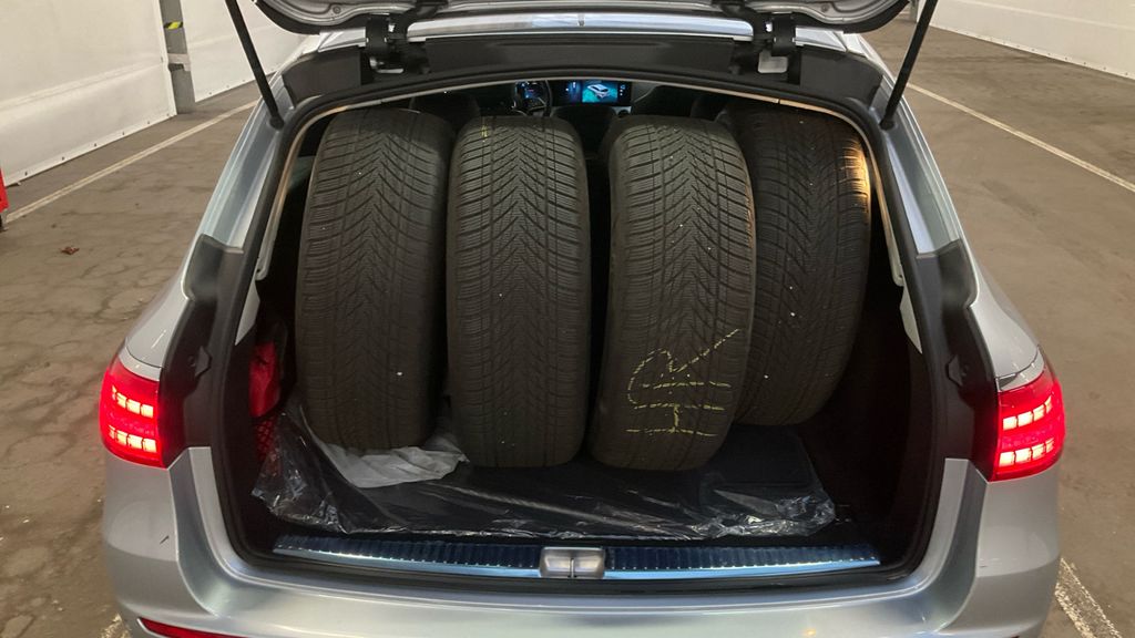 Mercedes-Benz E 220 2022