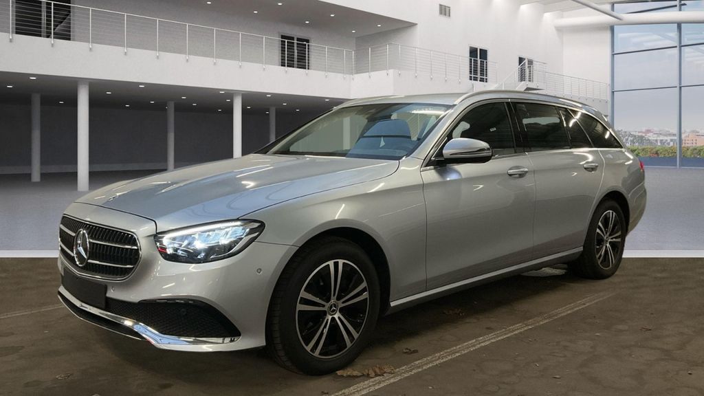 Mercedes-Benz E 220 2022