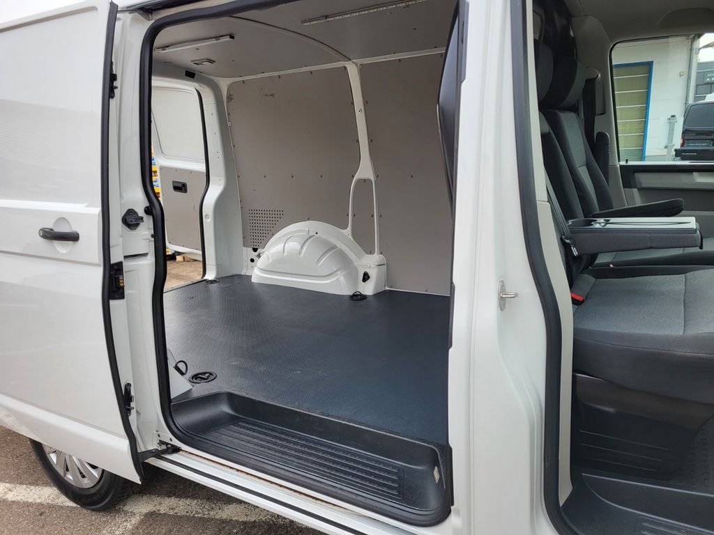 Volkswagen T6 Transporter 2016