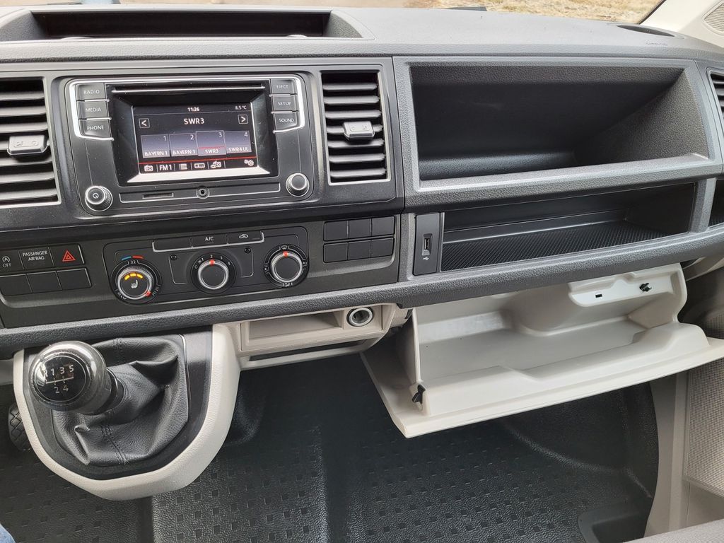 Volkswagen T6 Transporter 2016