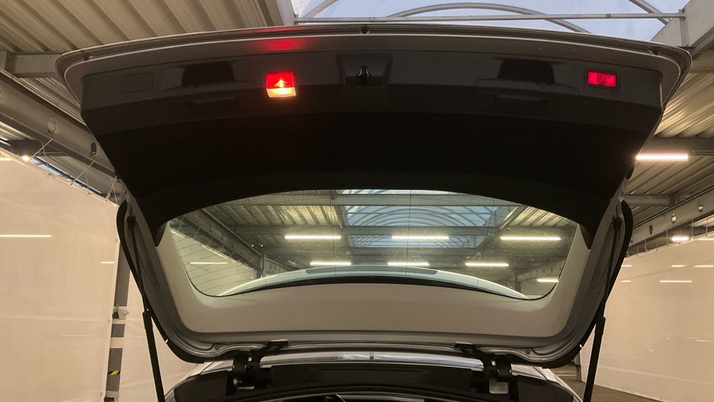 Mercedes-Benz E 220 2022