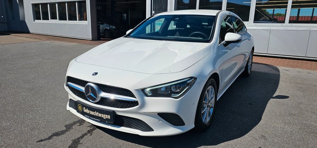 Mercedes-Benz CLA 200 2023