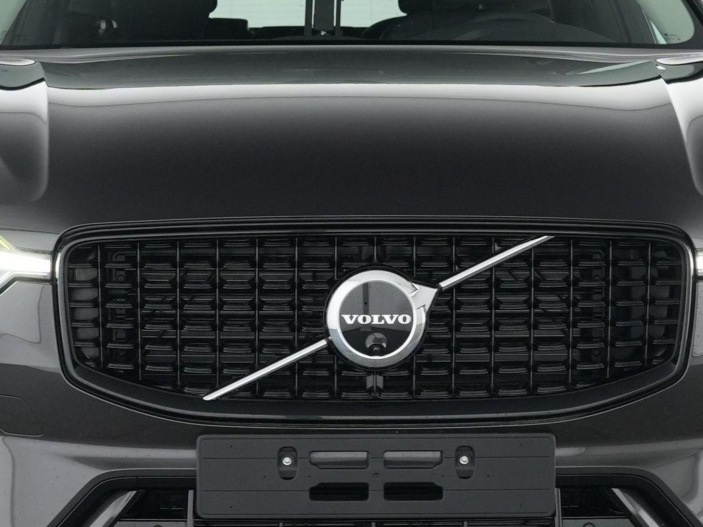 Volvo XC60 2025