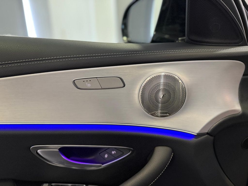 Mercedes-Benz E 300 2022