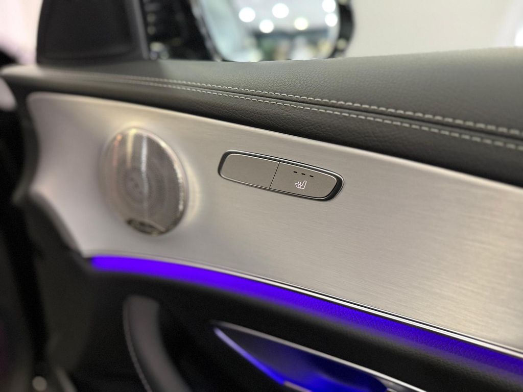 Mercedes-Benz E 300 2022