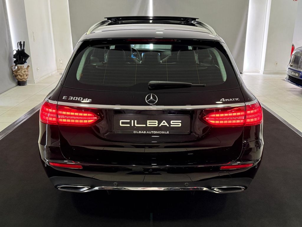 Mercedes-Benz E 300 2022