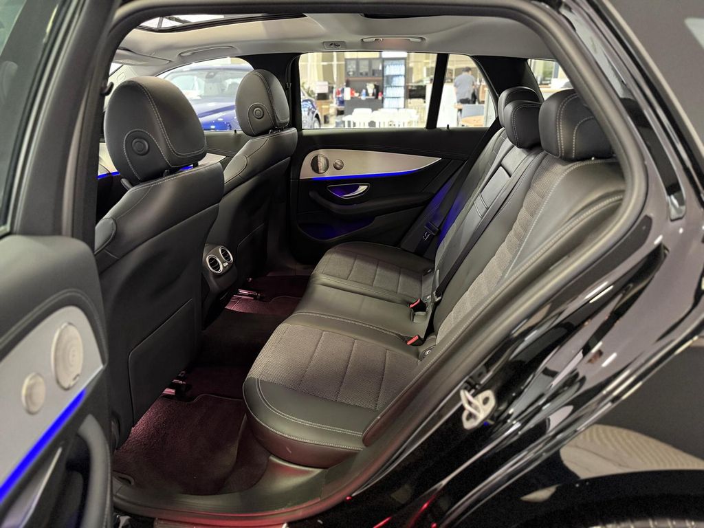 Mercedes-Benz E 300 2022