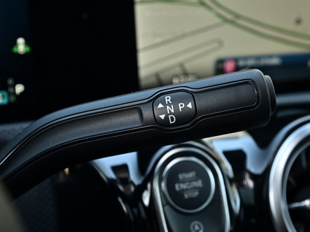 Mercedes-Benz A 200 2025