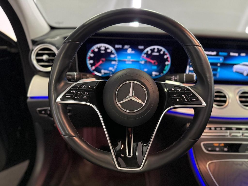 Mercedes-Benz E 300 2022