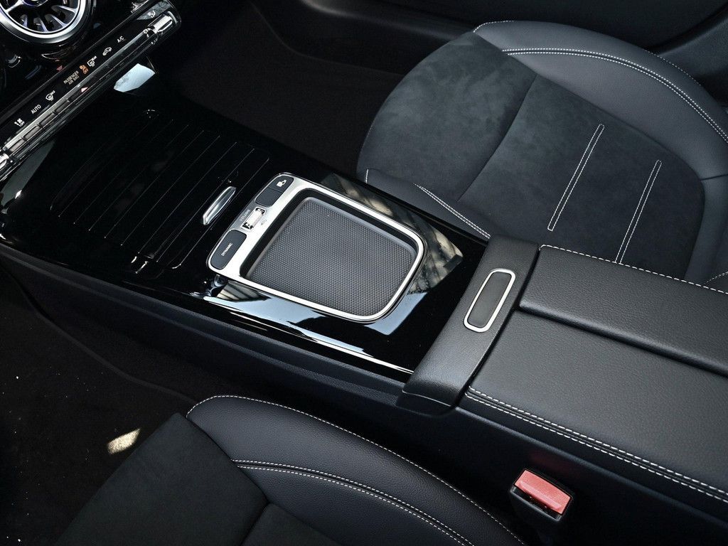 Mercedes-Benz A 200 2025