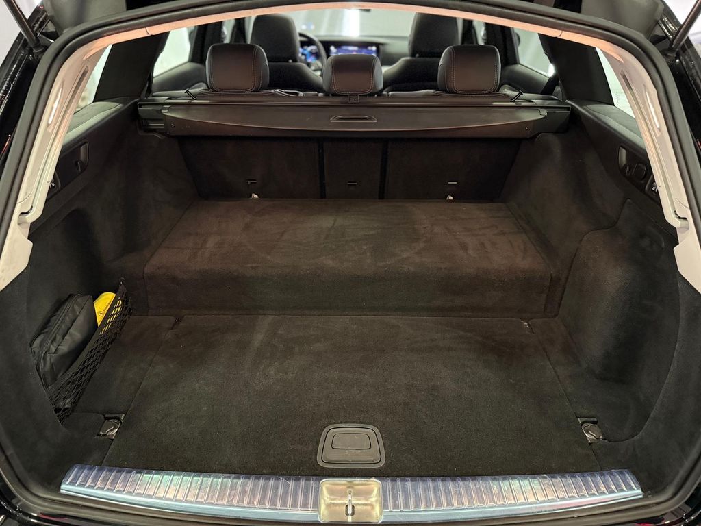 Mercedes-Benz E 300 2022