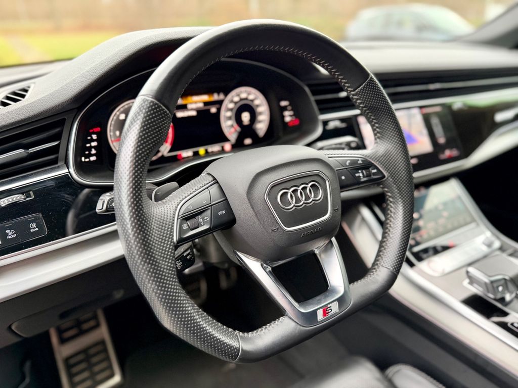 Audi SQ8 2019