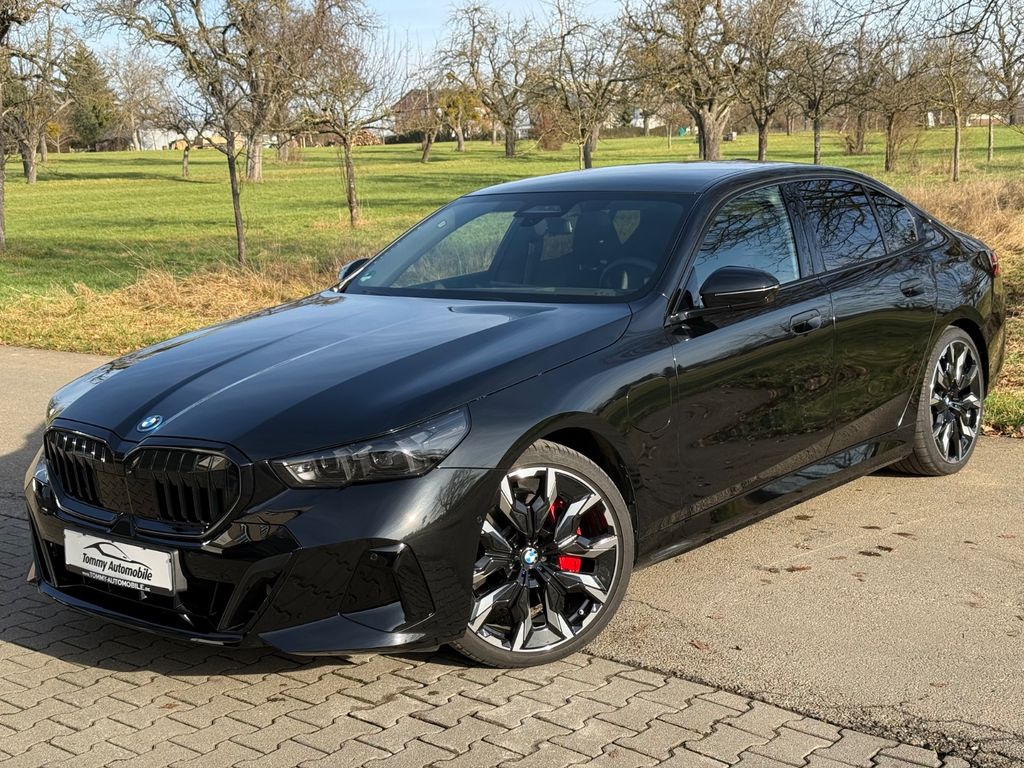 BMW 550 2025