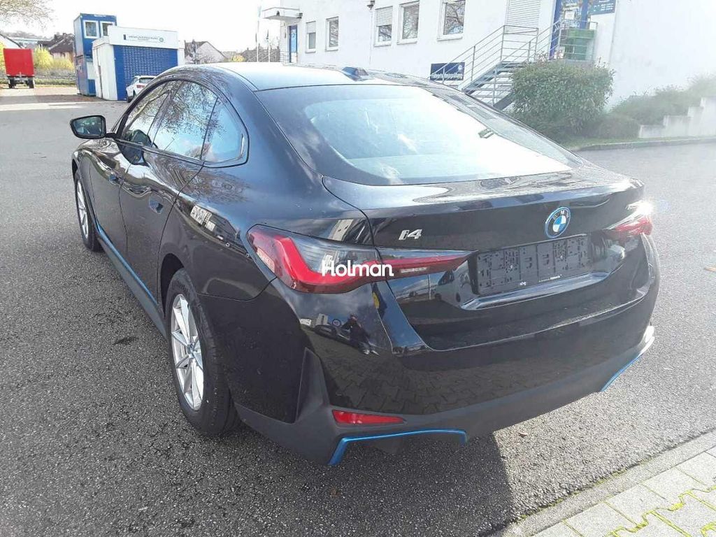 BMW i4 2023