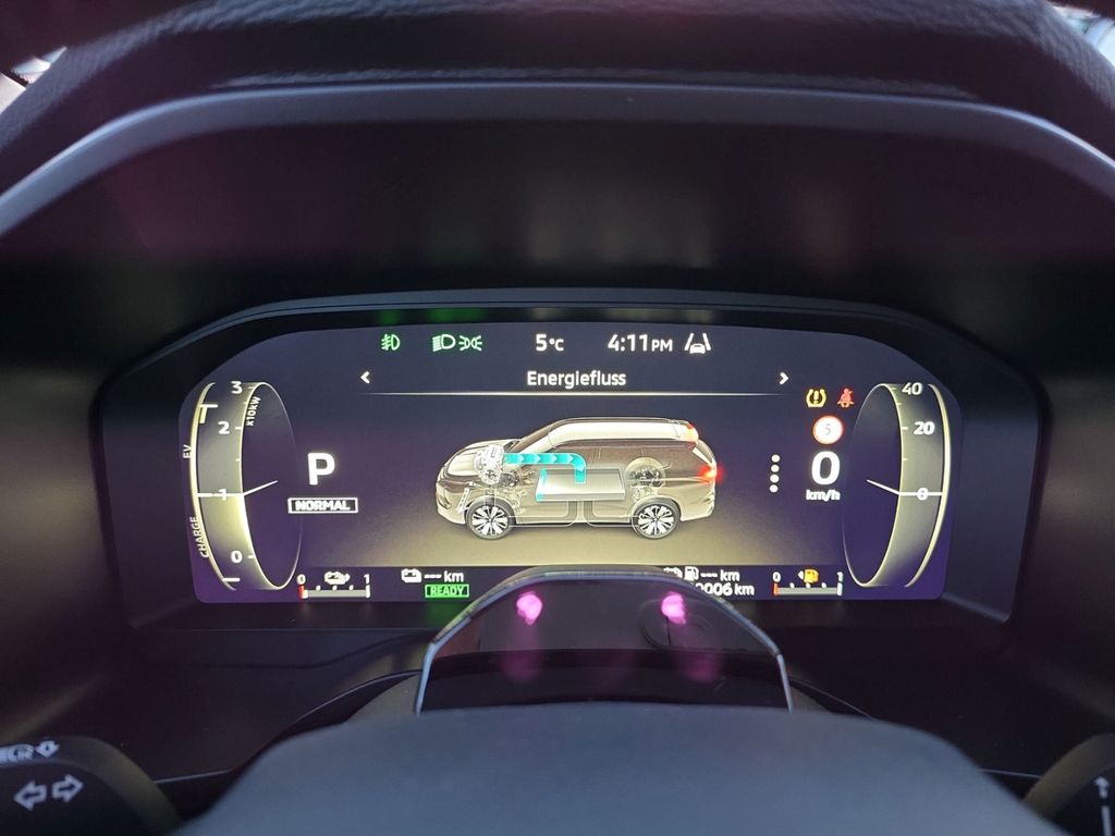 Mitsubishi Plug-in Hybrid Outlander 2025