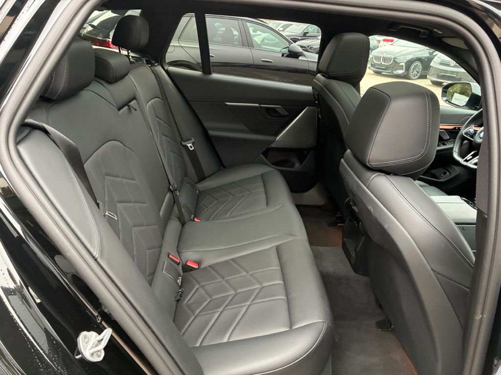 BMW i5 2024