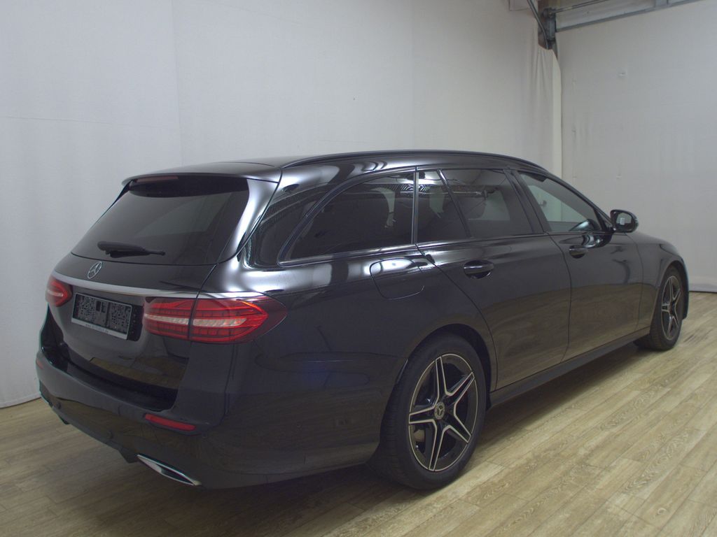 Mercedes-Benz E 220 2021