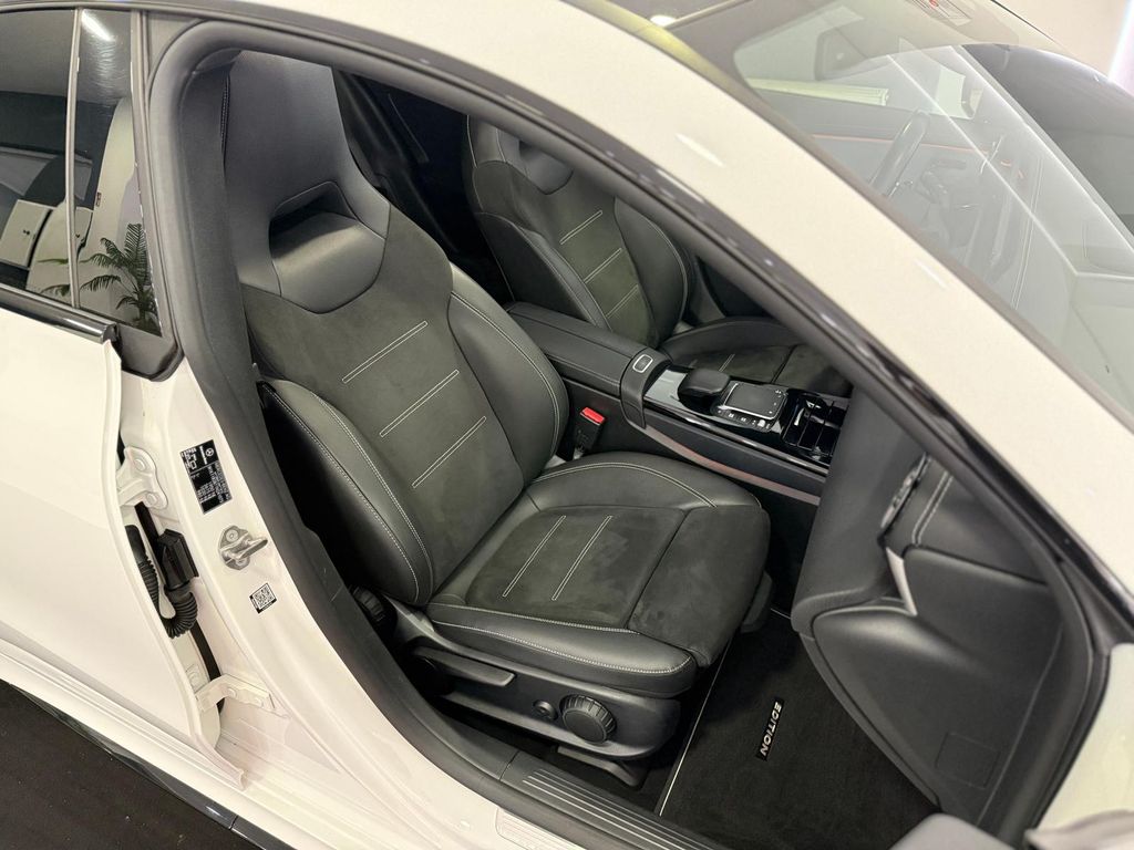 Mercedes-Benz CLA 200 2021