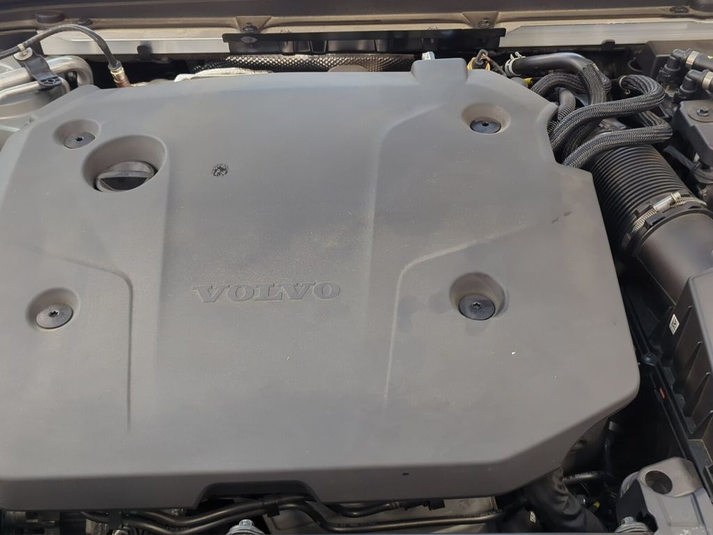 Volvo V60 Cross Country 2023