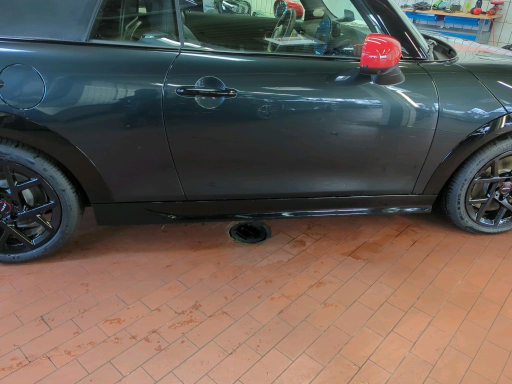 MINI John Cooper Works Cabrio 2024