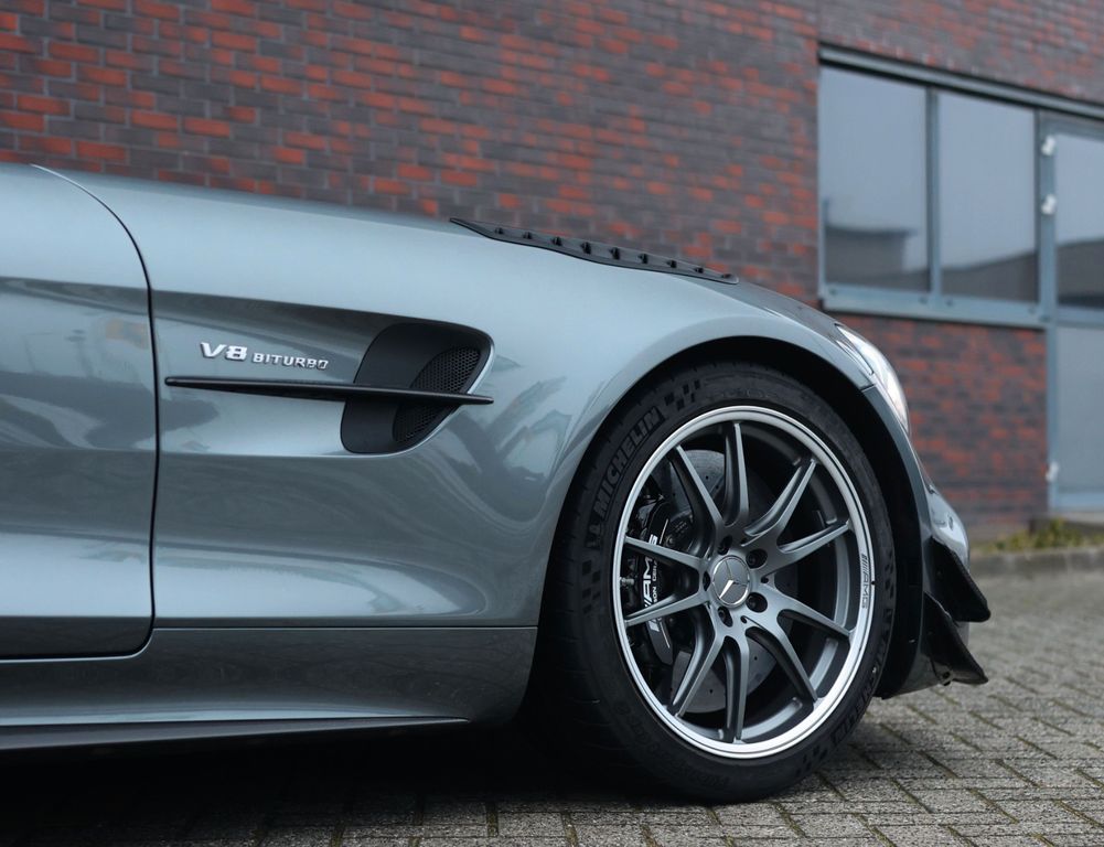 Mercedes-Benz AMG GT R 2019