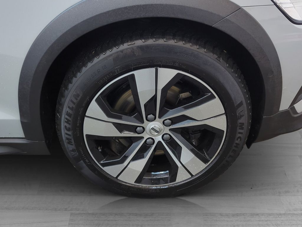Volvo V60 Cross Country 2023