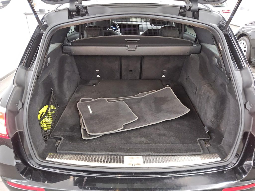 Mercedes-Benz E 220 2021